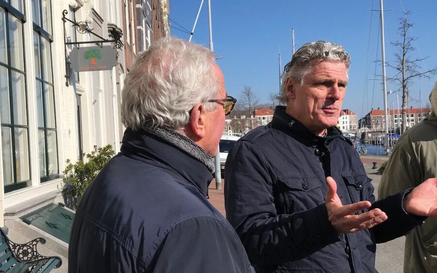 Middelburg: Guided City Walking Tour - What the guide adds to the experience