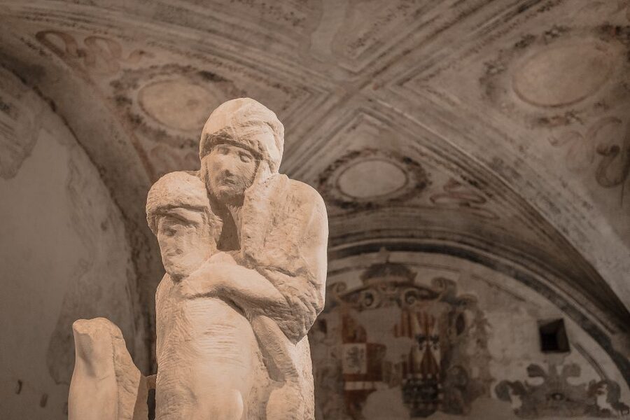 Milan: City Highlights Walking Tour with The Last Supper - Walking demands, food, and what to bring