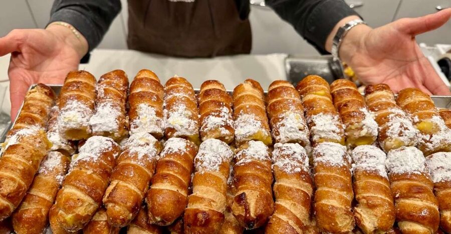 Milan: Guided Street Food Walking Tour with Food Tasting - Cannoncini finish the route on a sweet note