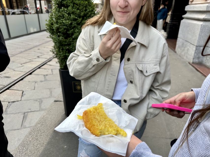 Milan: Guided Street Food Walking Tour with Food Tasting - Guides make the difference
