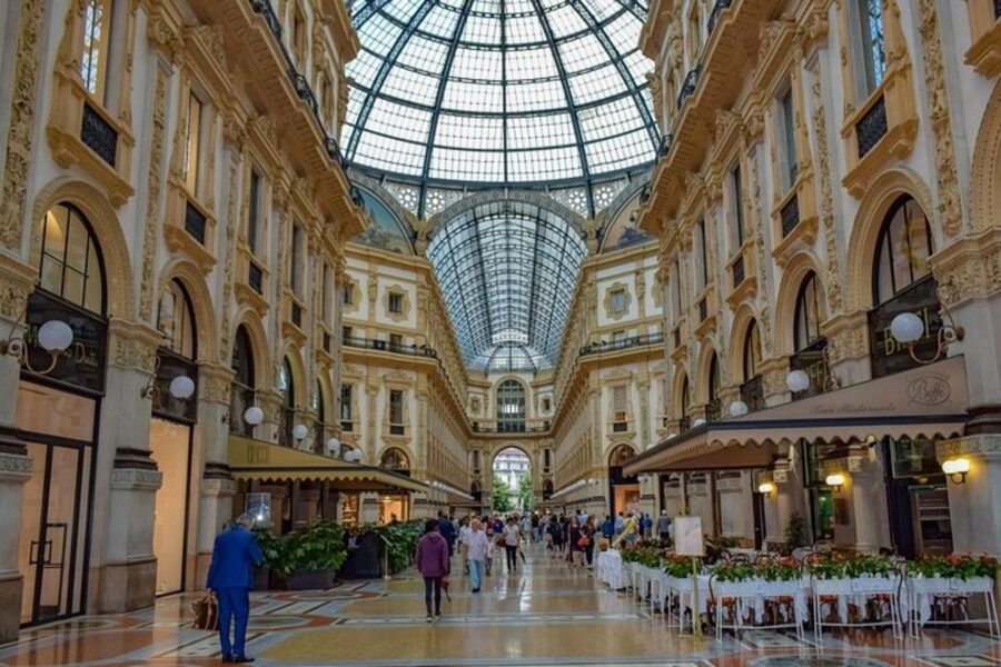 Milan: Private Custom Walking Tour With A Local Guide - A two-hour introduction or an eight-hour city day?