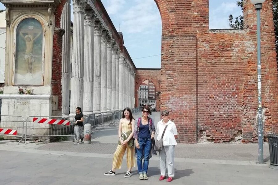 Milan: Private Custom Walking Tour With A Local Guide - Meeting your guide and shaping the route