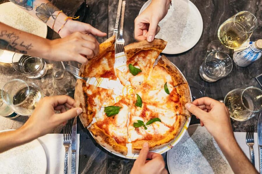 Milan: Street Food Walking Tour - Piazza San Sepolcro and the stories behind the food