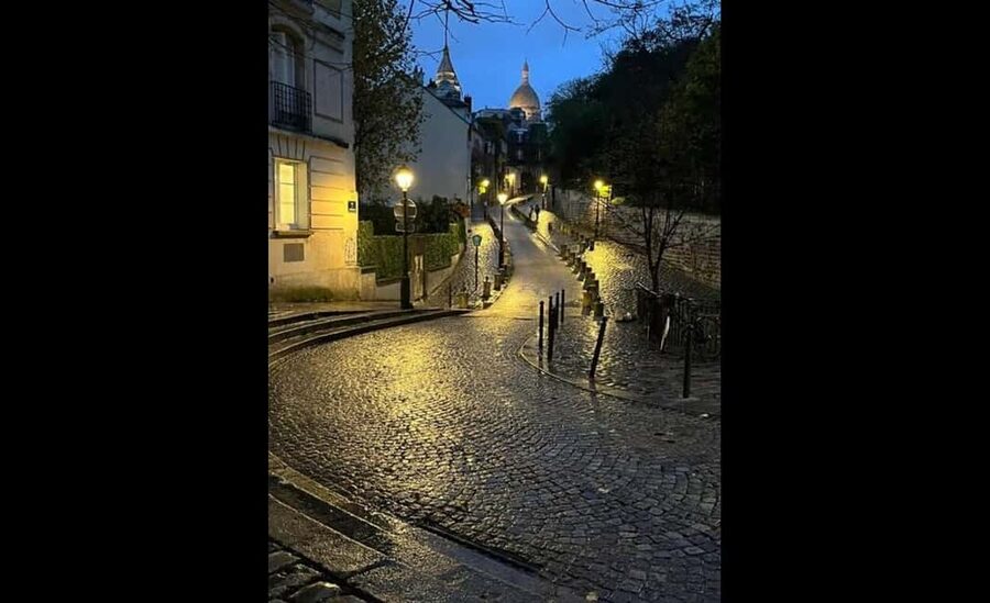 Montmartre for Art Lovers - Walking tour with Expert Guide - Starting at Montmartre Cemetery