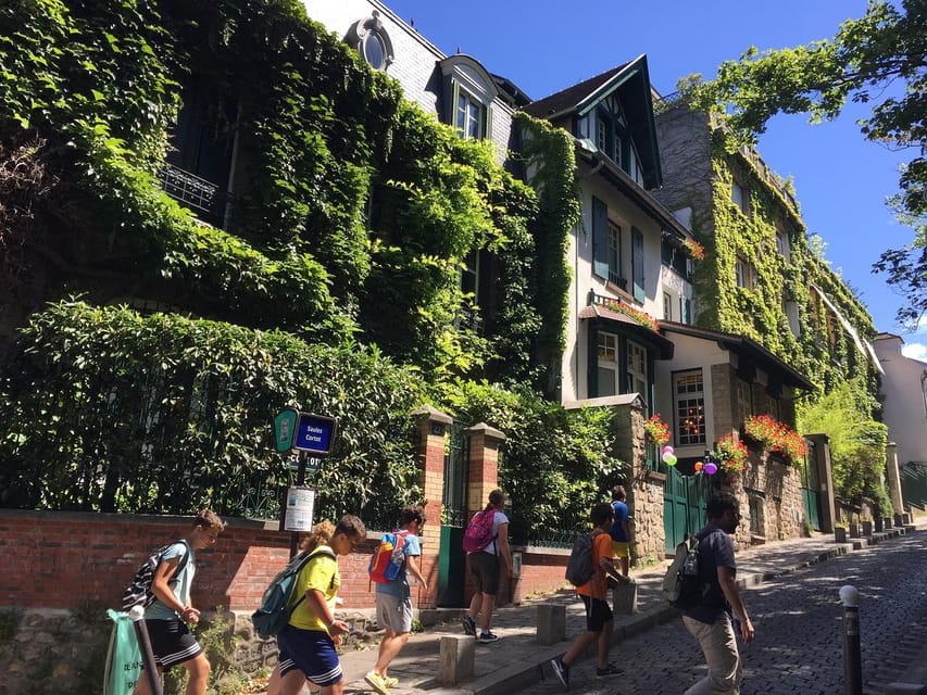 Montmartre Walking Tour with a Local Guide - The climb toward Sacré-Cœur