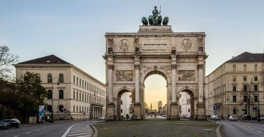 Munich : Private Walking Tour with A Guide (Private tour) - What this private Munich walk is really good at