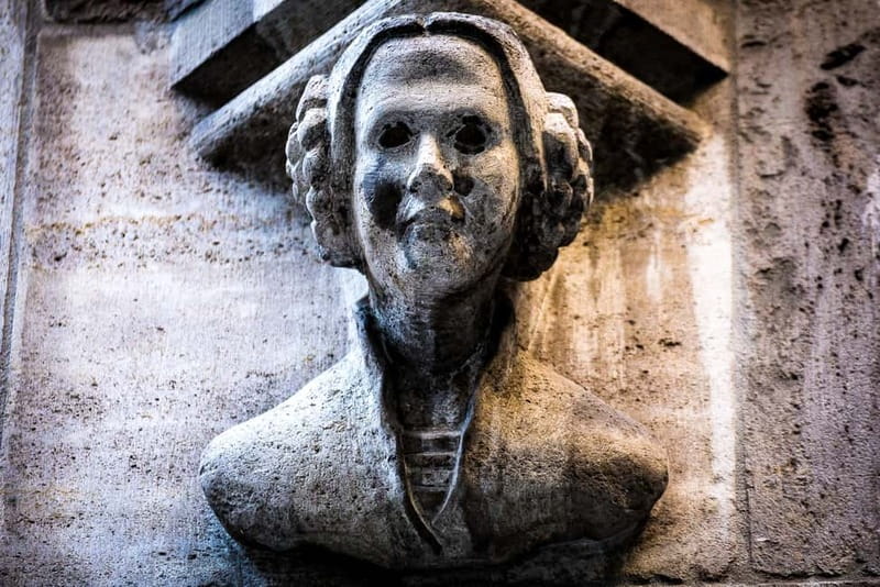 Munich: Raven Black Witches and Executioners Walking Tour - Why Munich’s darker past makes a good walking tour