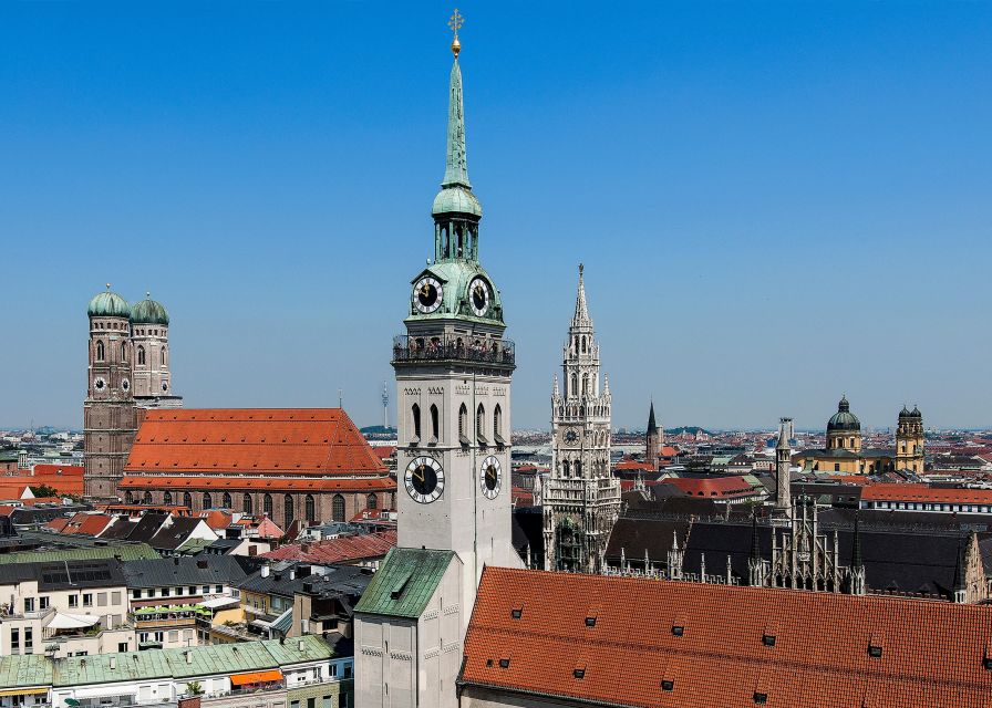 Munich: Walking Tour Old Town and Viktualienmarkt - Alter Hof and Burgstraße