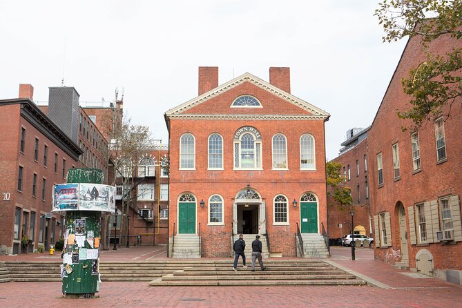 Mysteries and Murders of Salem Guided Night-Time Walking Tour - The Guides Make or Break the Experience