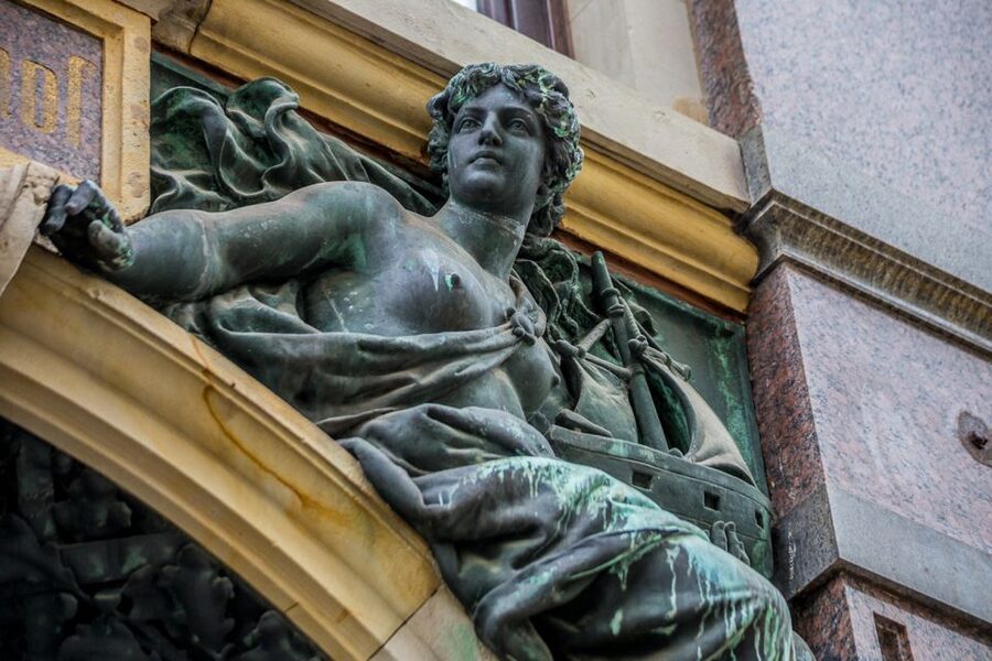Mystical Hamburg - Walking Tour in German - Who will enjoy Mystical Hamburg most
