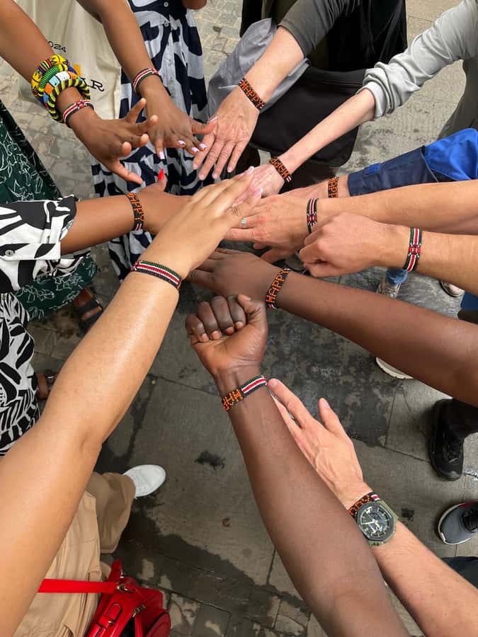 Nairobi: Historic and Modern Highlights Walking Tour - Starting on Koinange Street with a local guide