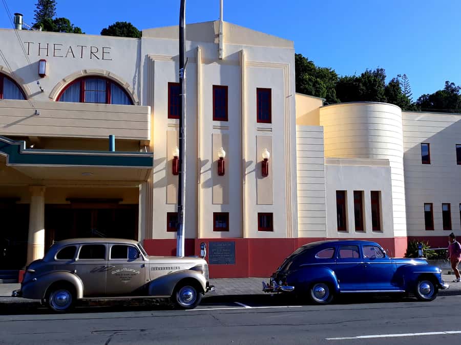 Napier: Art-Deco + Te Mata Peak+ Garden Walk + Wine Tasting - Is $89 good value?
