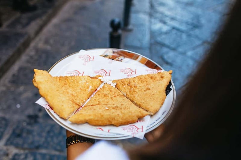 Naples: Street Food Walking Tour with Local Guide - Limoncello, spritz, and the sweet finish