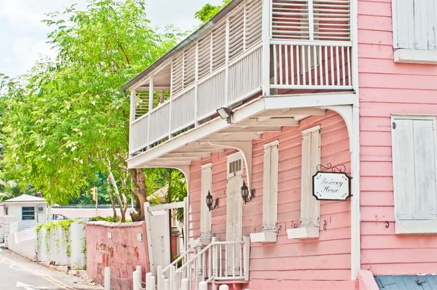 Nassau: Bites and Sites Food and Cultural Walking Tour - Walking conditions, weather, and clothing