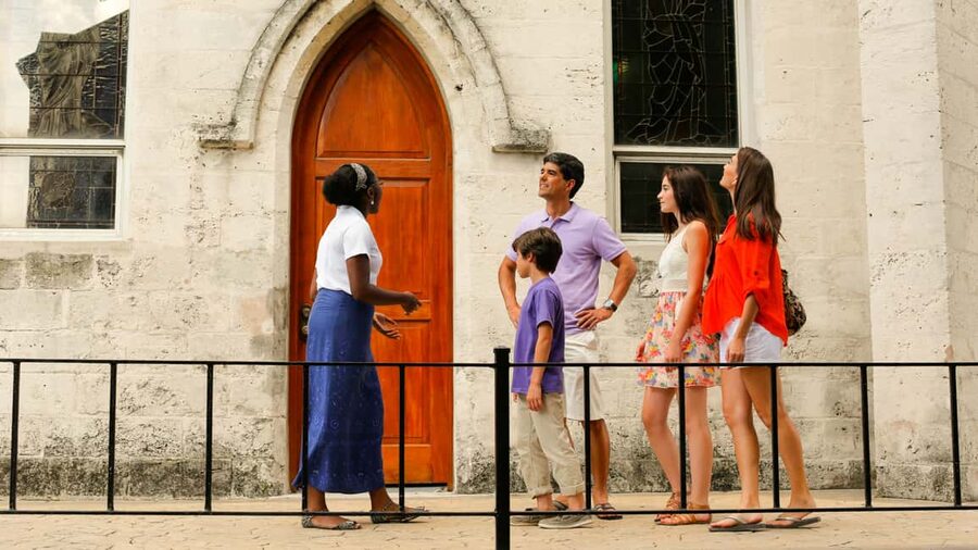 Nassau: Bites and Sites Food and Cultural Walking Tour - Touring John Watling’s Buena Vista Estate