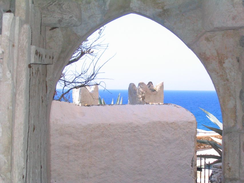 Naxos Castle Walking Tour and Sunset at the Portara - Starting near Naxos Town’s port