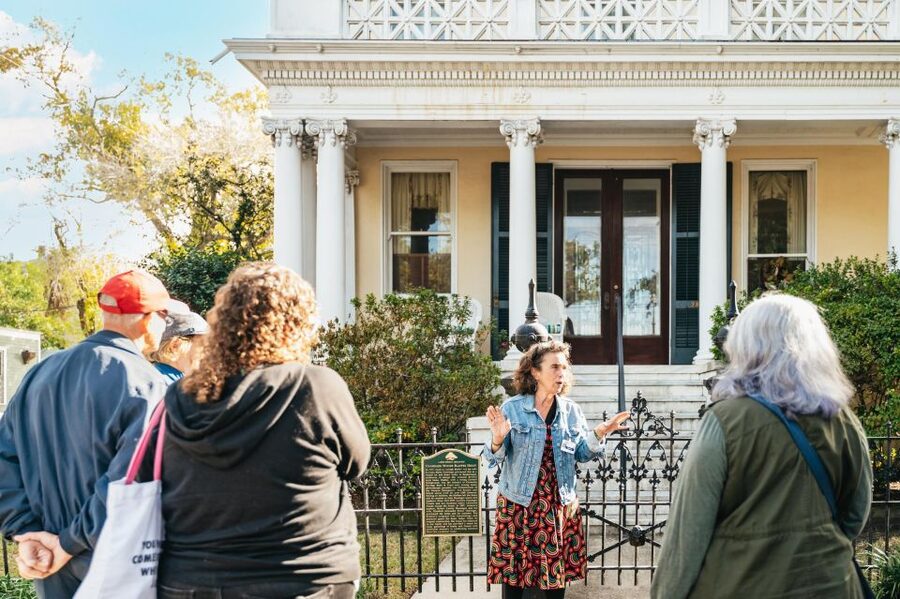 New Orleans: Garden District Guided Walking Tour - Ending near Magazine Street
