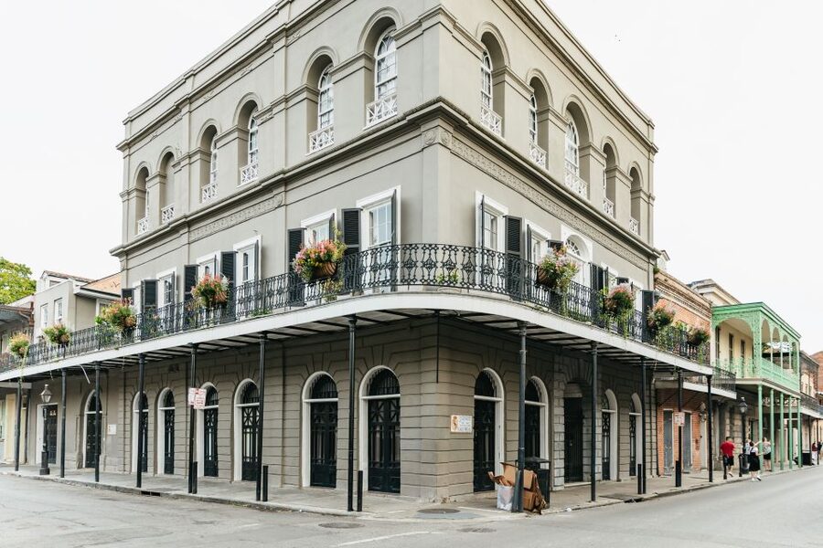 New Orleans Haunted Ghost, Voodoo & Vampire Walking Tour - Vodou explained beyond movie stereotypes