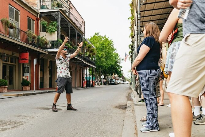 New Orleans Premier Ghost, Voodoo and Vampire Walking Tour - Lafitte’s Blacksmith Shop Bar and a short pause