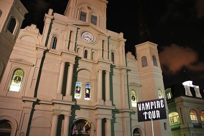 New Orleans Vampire Walking Tour - Meeting the undead at St. Louis Cathedral