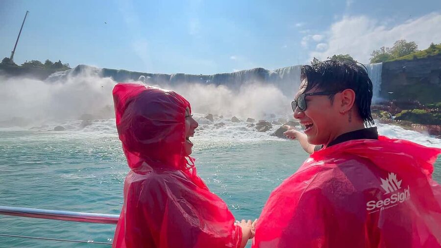 Niagara Falls: Walking Tour, Journey Behind Falls, & Cruise - Why this Niagara package works well in three hours