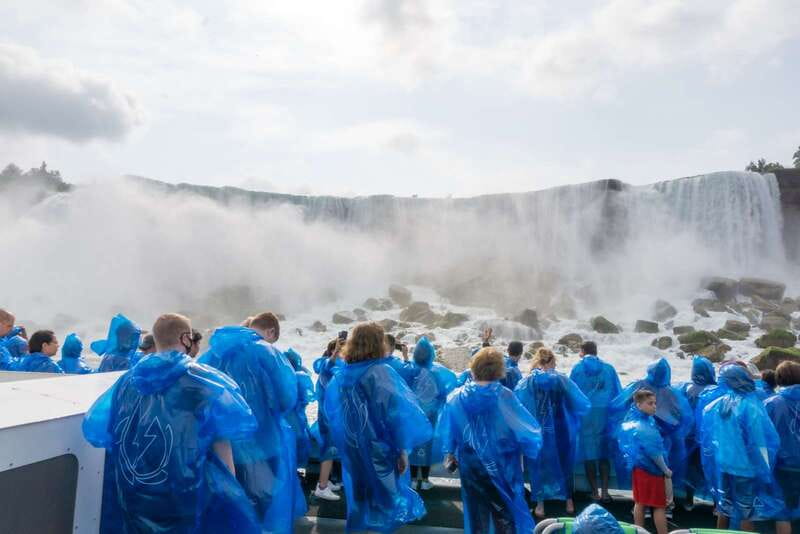 Niagara USA: Daredevil Walking Tour & Maid of Mist Boat Ride - Starting at Hard Rock Cafe on the American side