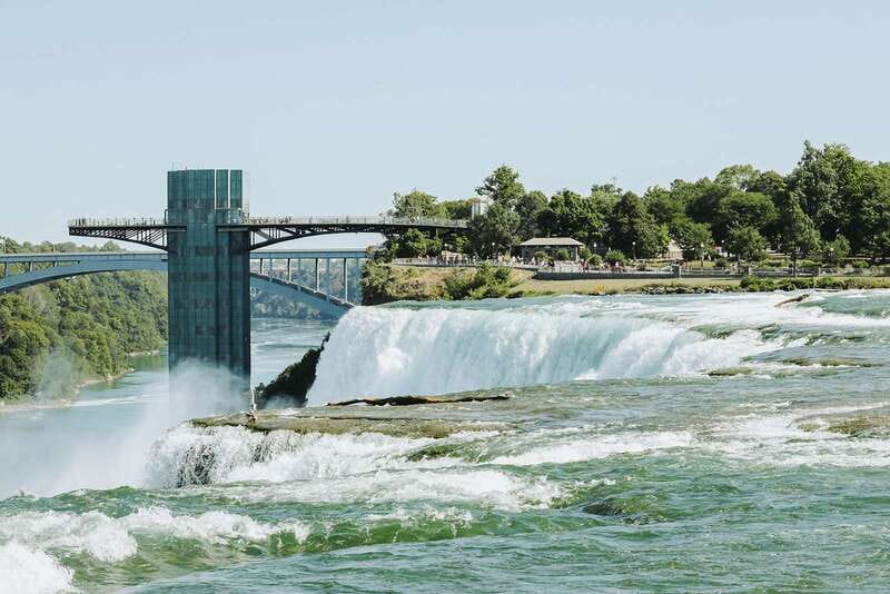 Niagara USA: Daredevil Walking Tour & Maid of Mist Boat Ride - What the four-star and five-star comments tell you
