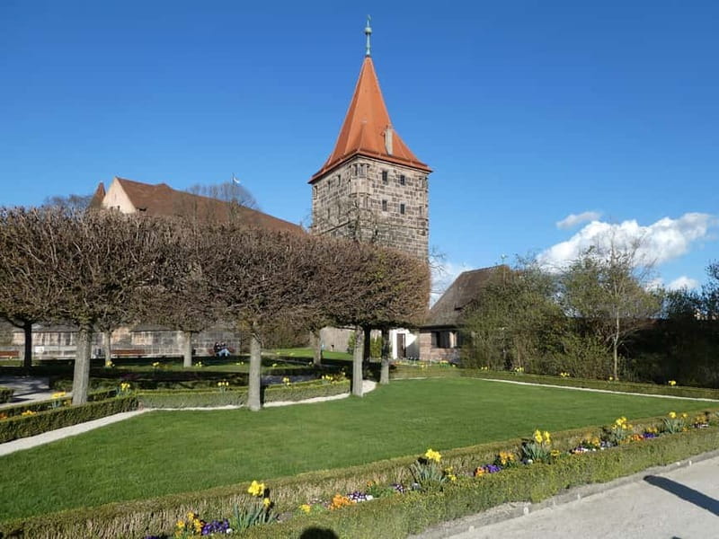 Nuremberg: Free Walking Tour - Hauptmarkt and the medieval center