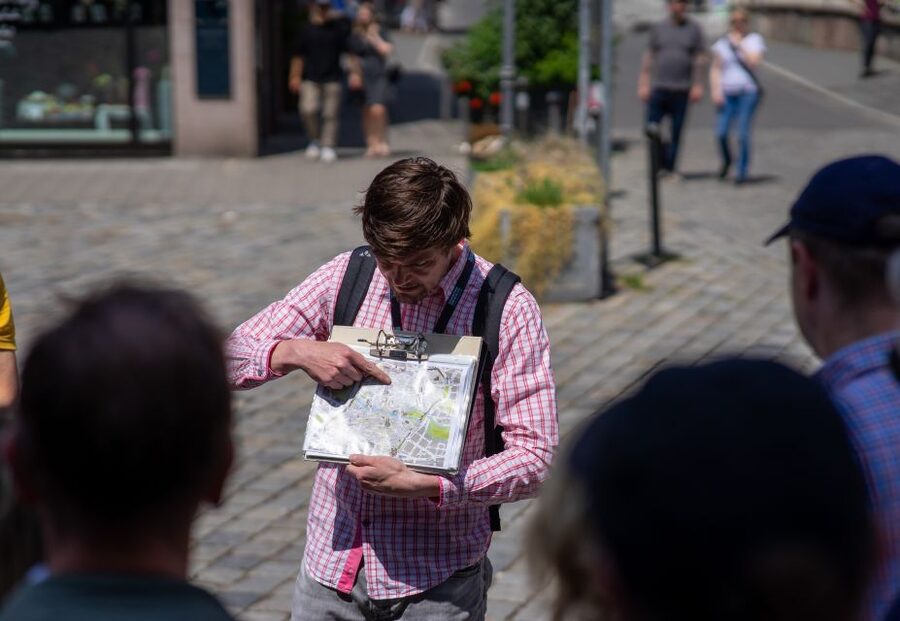 Nürnberg kennenlernen: Highlights in der Altstadt - Following the Pegnitz to Fleisch Bridge