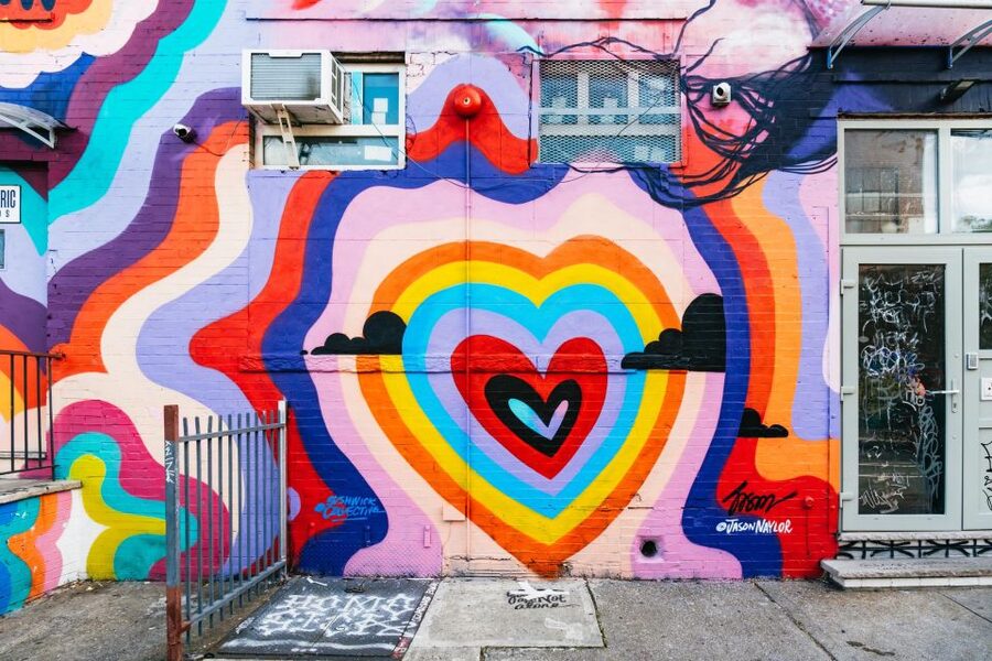 NYC: Brooklyn Graffiti & Street Art Walking Tour in Bushwick - The second hour: Bushwick beyond the famous walls