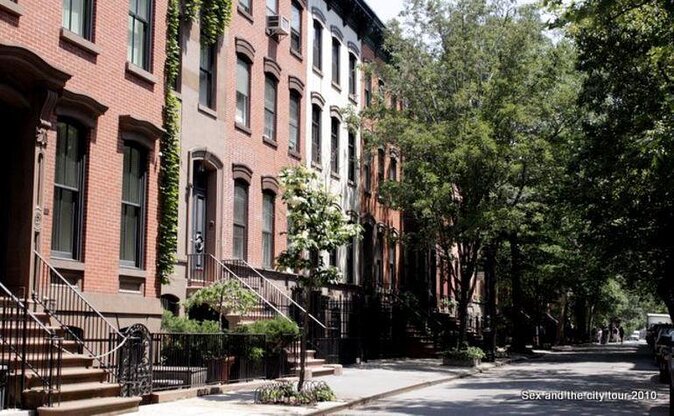 NYC Greenwich Village Italian Food Guided Walking Tour - St. Anthony of Padua puts the food in context