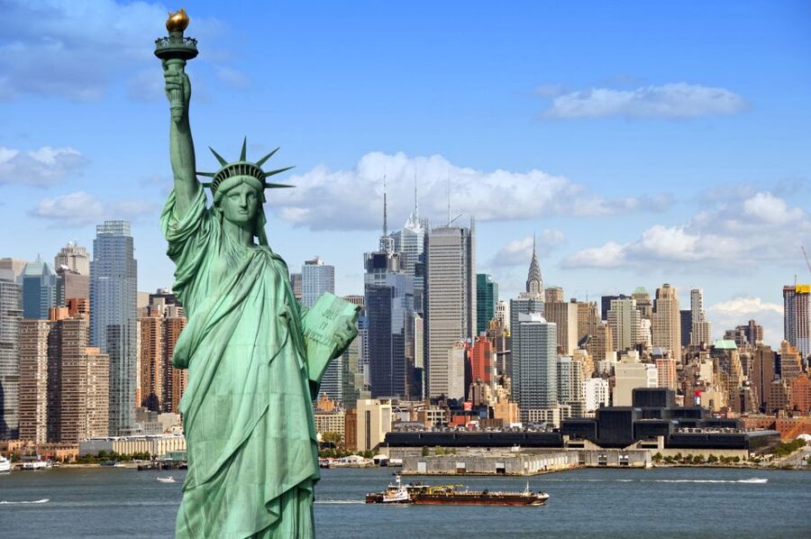 NYC: Walking Tour with Local Guide and 30+ Top NYC Sights - Chinatown, Little Italy, and Five Points