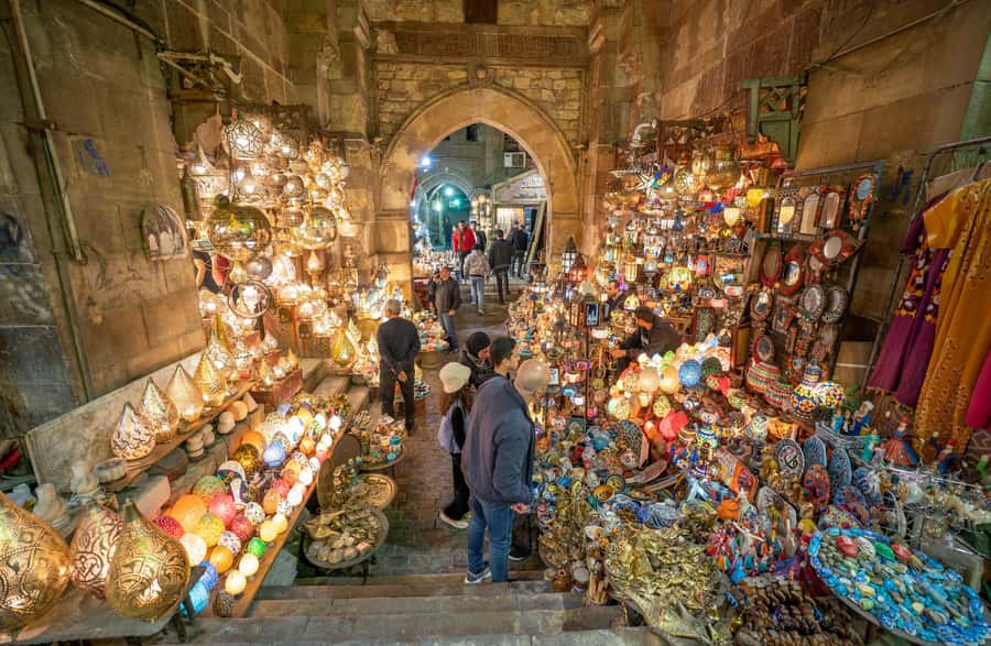 Old Cairo Guided Walk Tour: History, Culture & Street Bites - Khan el Khalili, with help during the bargaining
