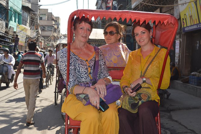 Old Delhi Food, Heritage&Cultural Walk with Rickshaw ride to Masterji Kee Haveli - Walking through markets and family-run businesses