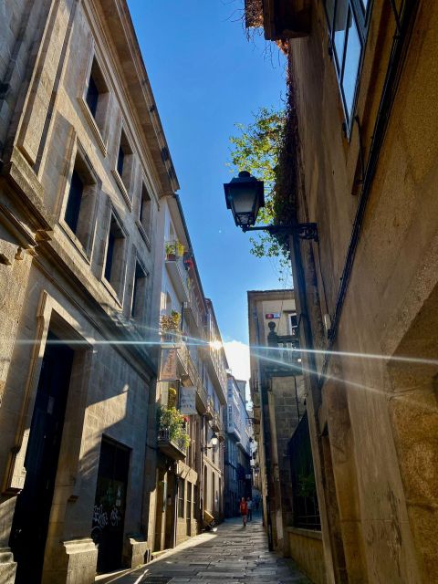 Old town walking tour in a small group - Starting beneath the Cathedral at Praza do Obradoiro