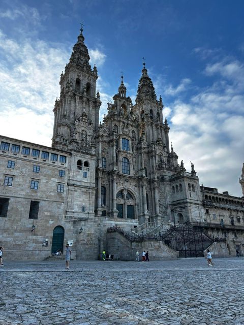 Old town walking tour in a small group - Is $7 a good price for Santiago?