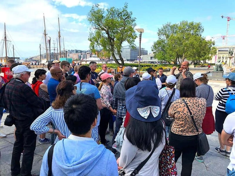 Oslo: Guided Walking Tour of Central Oslo with Local Guide - Why this two-hour walk works well in Oslo