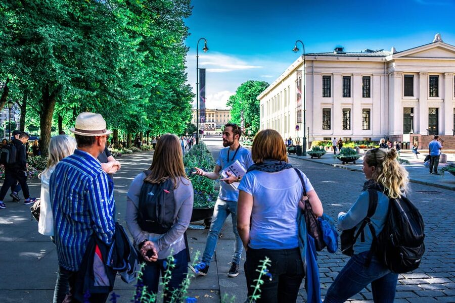Oslo: Private Walking Tour - Parliament, Christiania Torv, and Oslo’s older layers