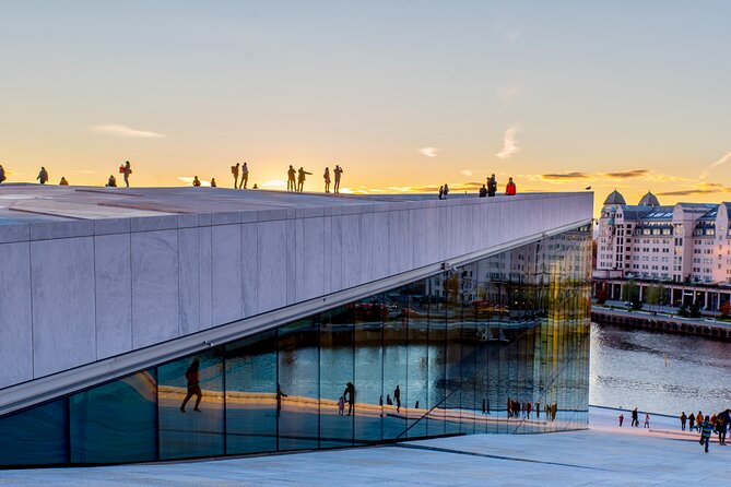 Oslo: Private Walking Tour with a Local - Who will get the most from it