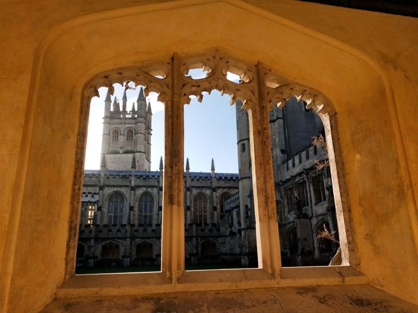 Oxford: C.S. Lewis & J.R.R. Tolkien Guided Walking Tour - Starting at 15 Broad Street