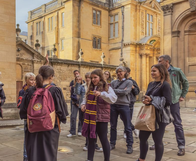 Oxford: Harry Potter Walking Tour Including New College - The quiz makes the walk more social