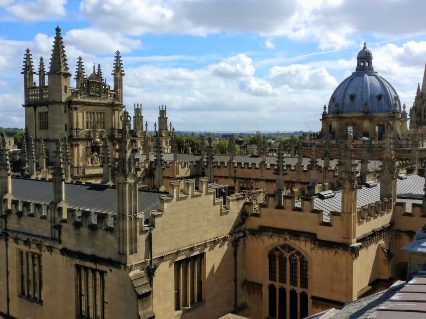 Oxford: Official University and City Walking Tour - Pubs, student life, and Oxford’s literary circle