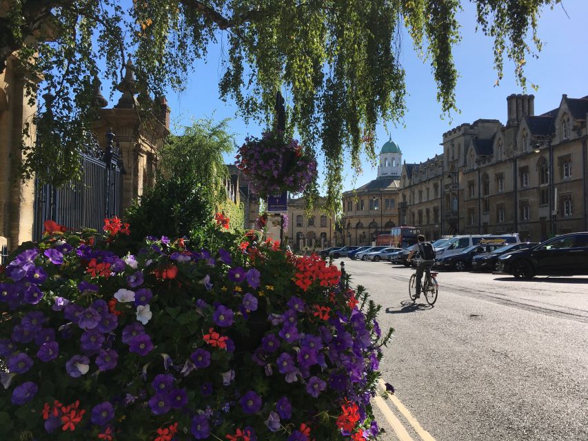 Oxford: Official University and City Walking Tour - Martyrs’ Memorial and St Michael’s Saxon tower