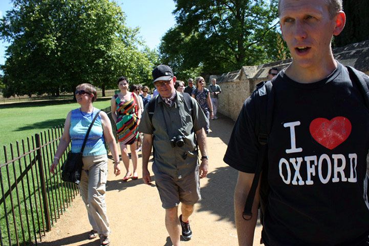 Oxford University: Guided Small Group Walking Tour - A useful 105-minute pace