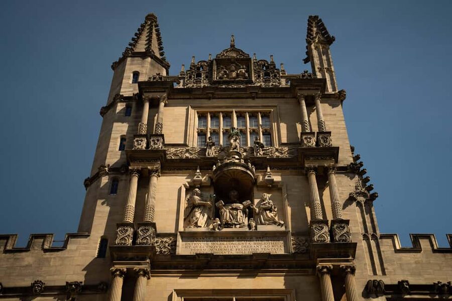 Oxford University: Walking Tour By Alumni™ & New College - Christ Church Meadow and the end of the guided walk