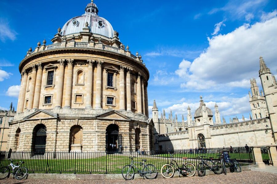 Oxford: University Walking Tour with Christ Church Visit - Key points at a glance
