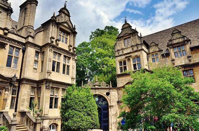Oxford University Walking Tour With University Alumni Guide - Key points to know before booking