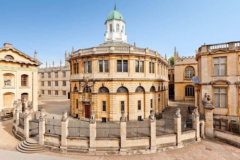 Oxford Walking Tour: Magic, University & Harry Potter Sites - A steady pace, not a marathon