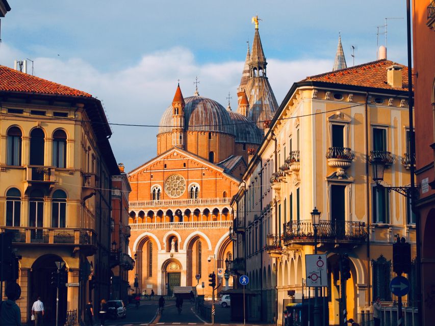 Padua: Private City Walking Tour & Scrovegni's Chapel Visit - Palazzo della Ragione and the medieval marketplace