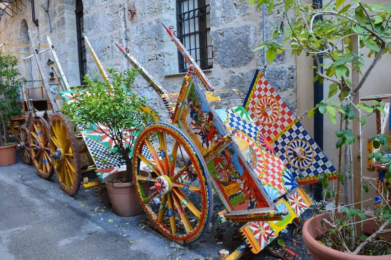 Palermo: Art and Architecture Walking Tour - The Cappella Palatina and the Arab-Norman chapter